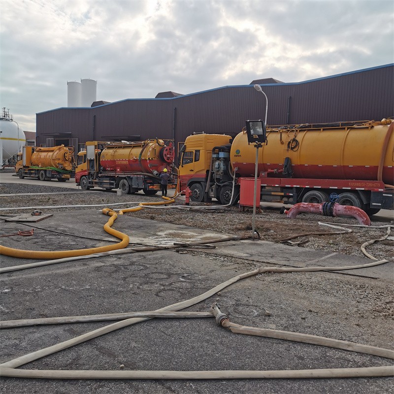 剑川污水池清理